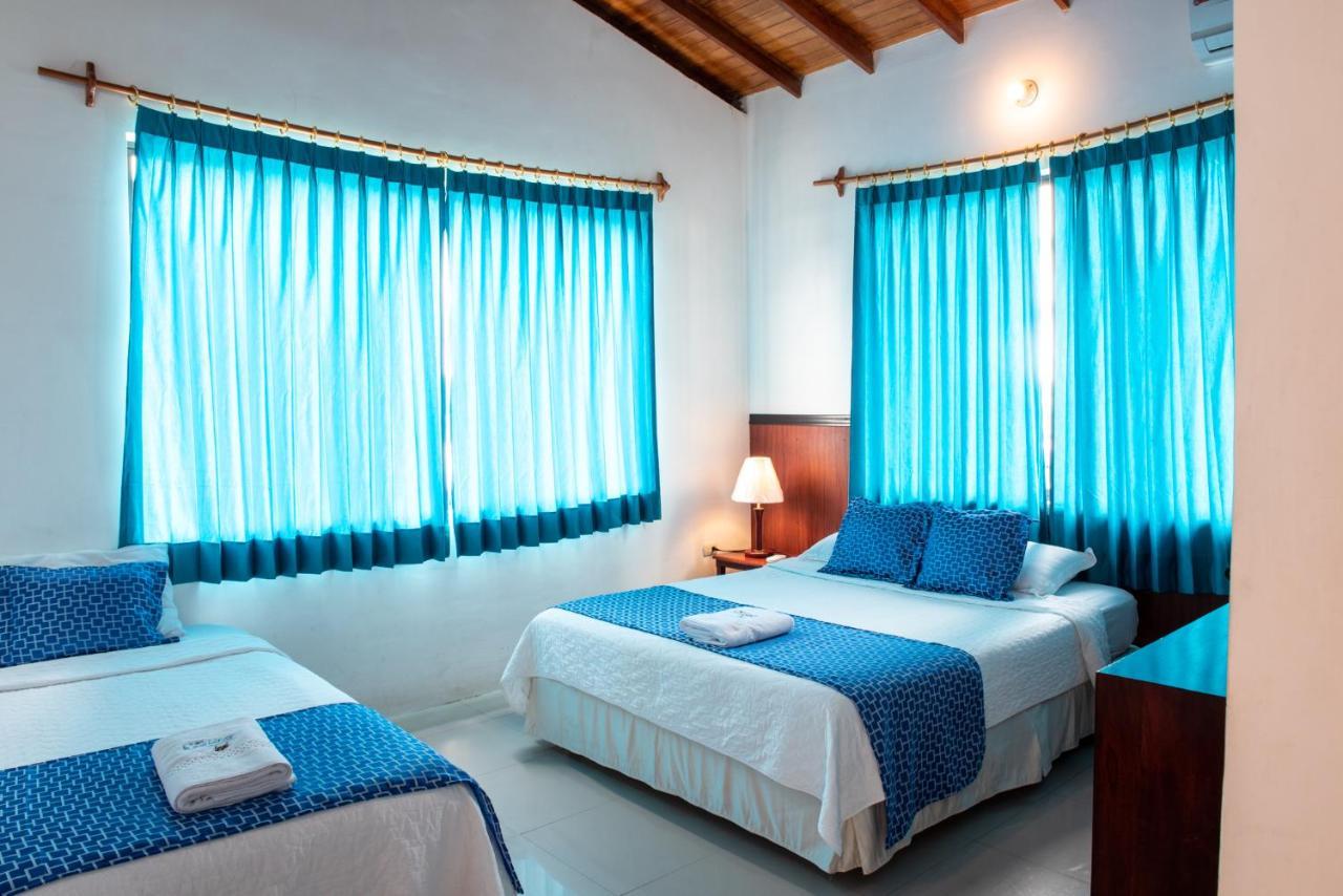 Hotel La Gran Tortuga - ᯤ Starlink Puerto Villamil Kültér fotó