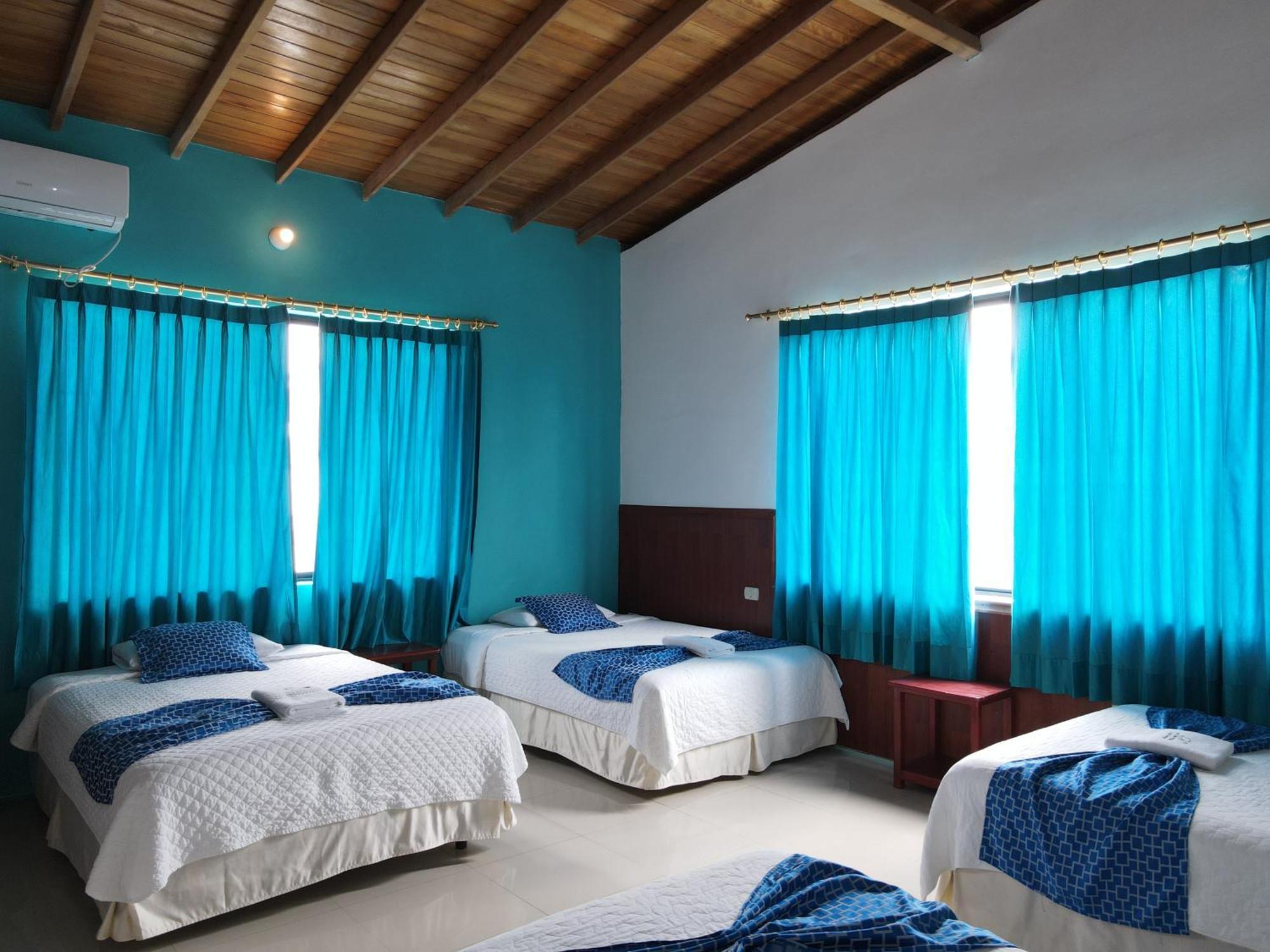 Hotel La Gran Tortuga - ᯤ Starlink Puerto Villamil Kültér fotó
