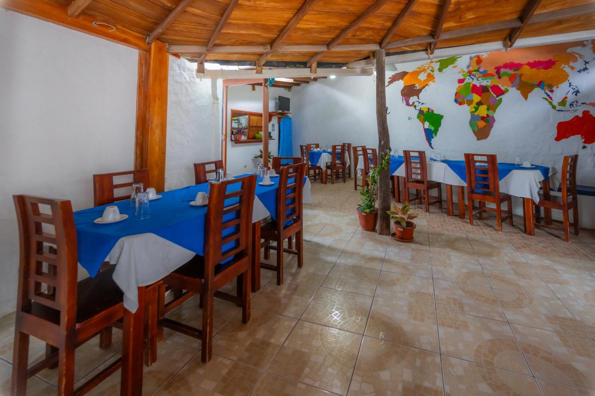 Hotel La Gran Tortuga - ᯤ Starlink Puerto Villamil Kültér fotó