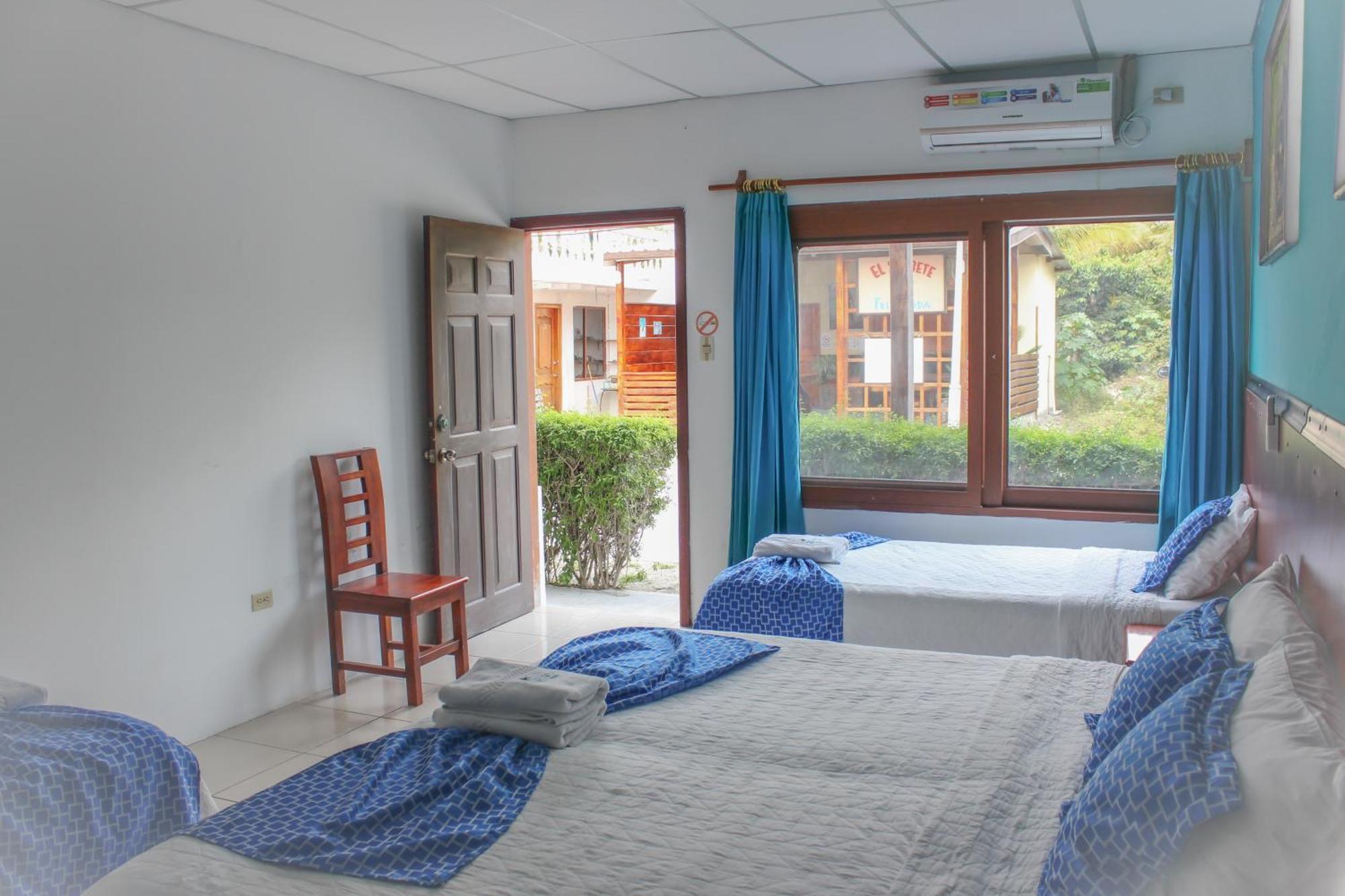 Hotel La Gran Tortuga - ᯤ Starlink Puerto Villamil Kültér fotó