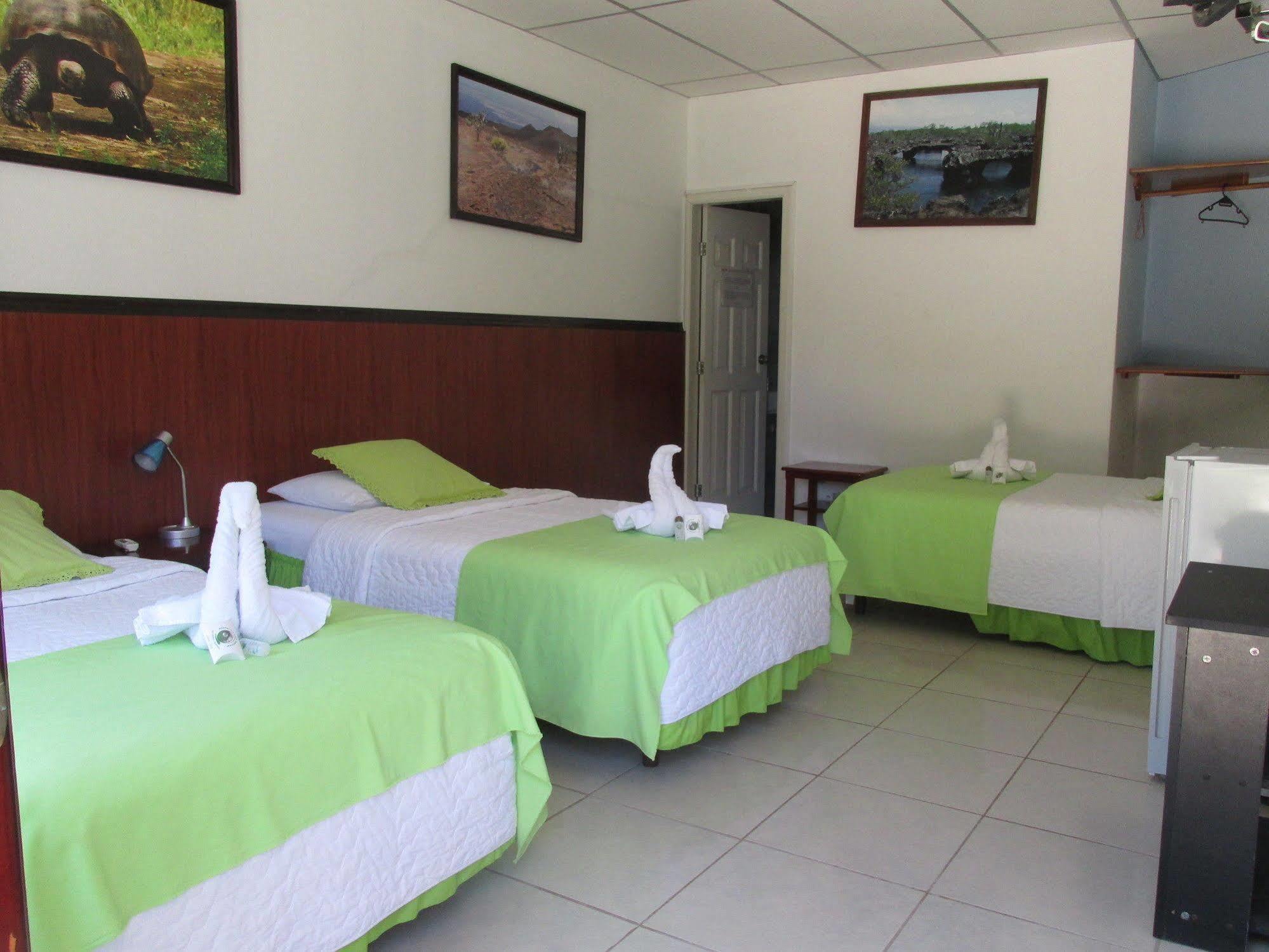 Hotel La Gran Tortuga - ᯤ Starlink Puerto Villamil Kültér fotó